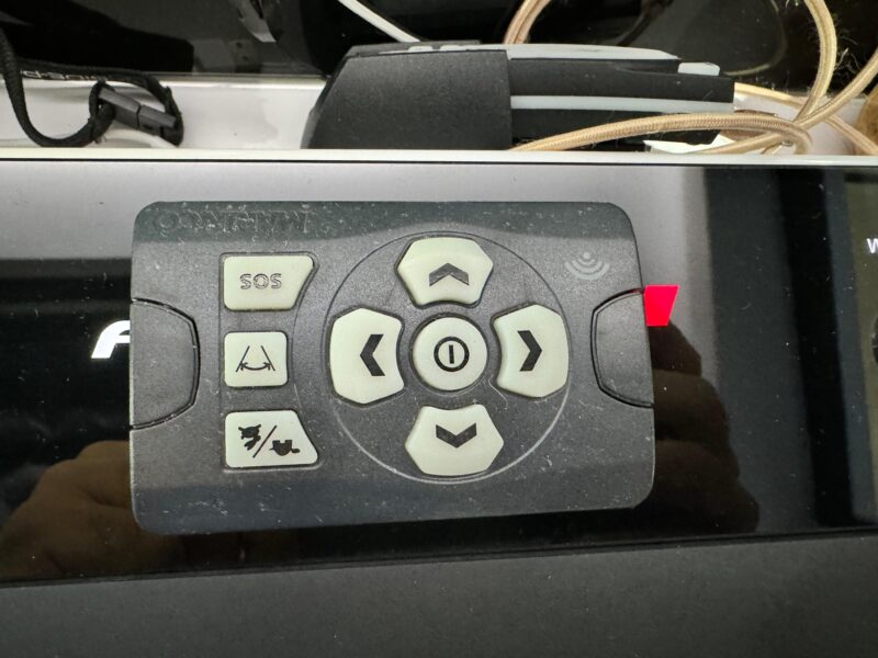 2020 Axopar 37 XC Cross Cabin