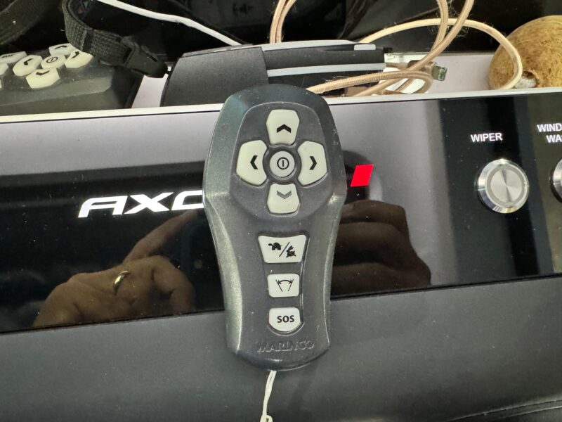 2020 Axopar 37 XC Cross Cabin