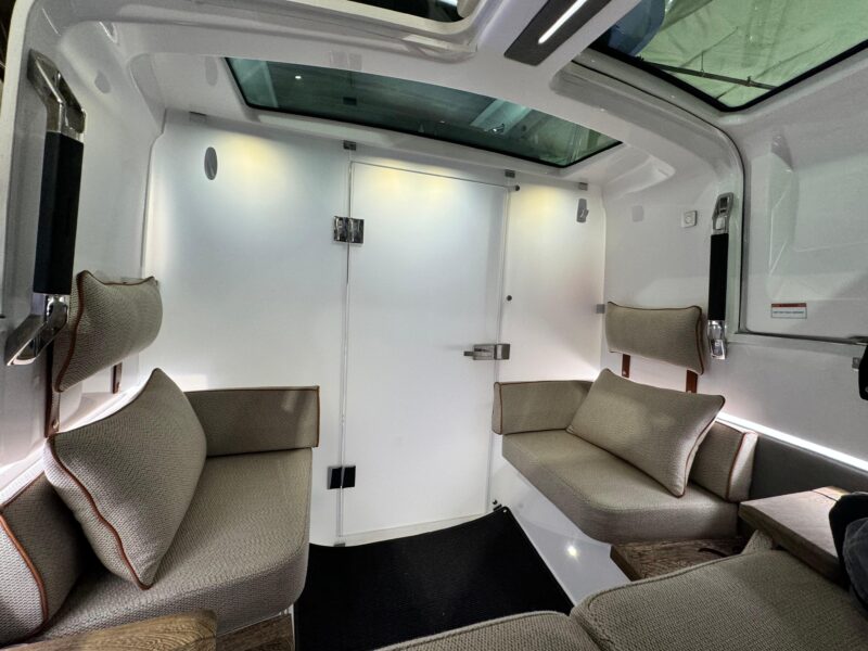 2020 Axopar 37 XC Cross Cabin