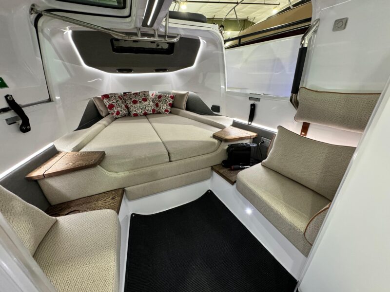 2020 Axopar 37 XC Cross Cabin