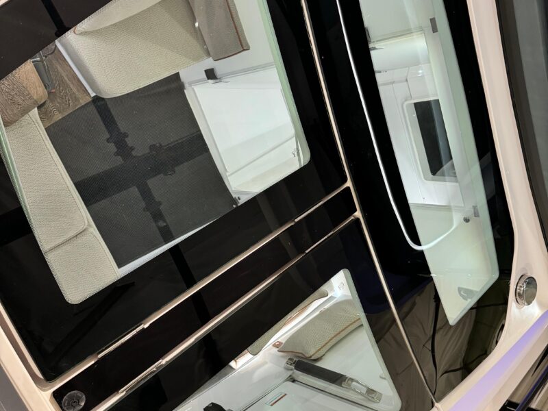 2020 Axopar 37 XC Cross Cabin