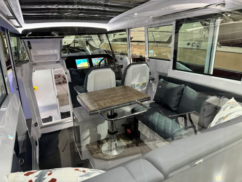 2020 Axopar 37 XC Cross Cabin