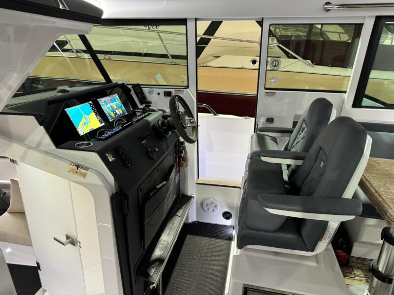 2020 Axopar 37 XC Cross Cabin