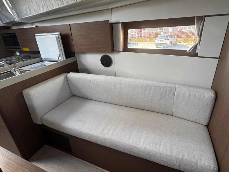 2023 Beneteau Oceanis 38.1