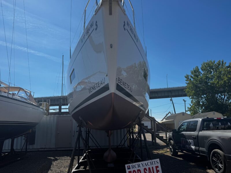 2023 Beneteau Oceanis 38.1