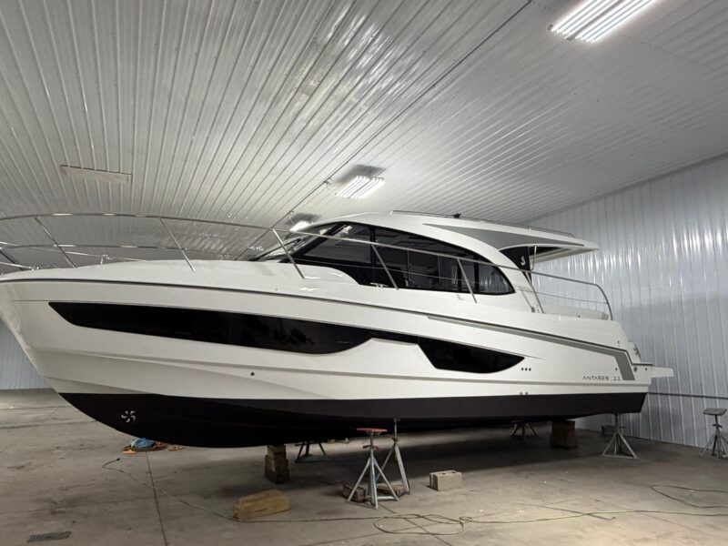 2026 Beneteau Antares 11 Coupe