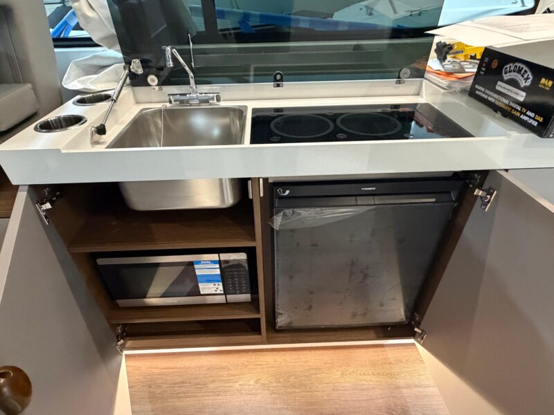 2026 Beneteau Antares 11 Coupe