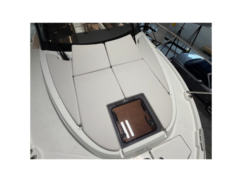 2026 Beneteau Antares 9