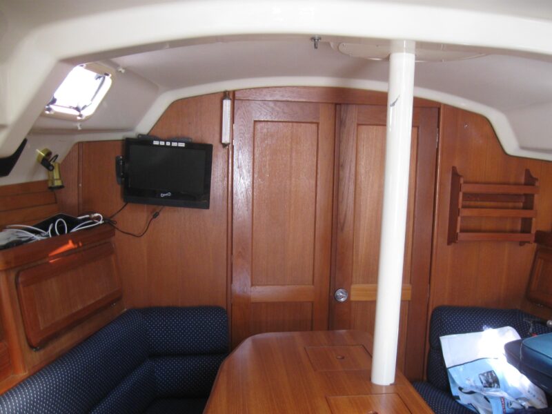 1995 Hunter 35.5