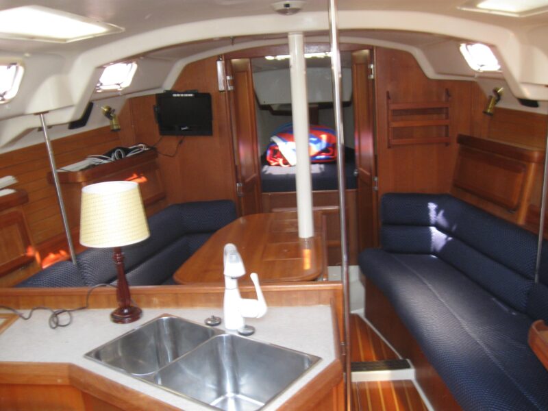 1995 Hunter 35.5
