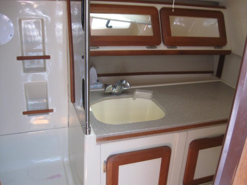 1995 Hunter 35.5