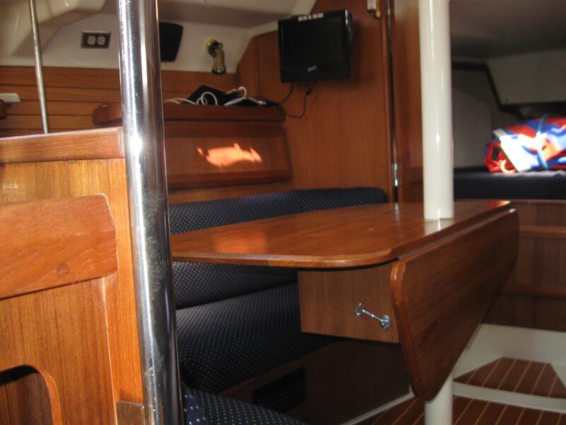 1995 Hunter 35.5