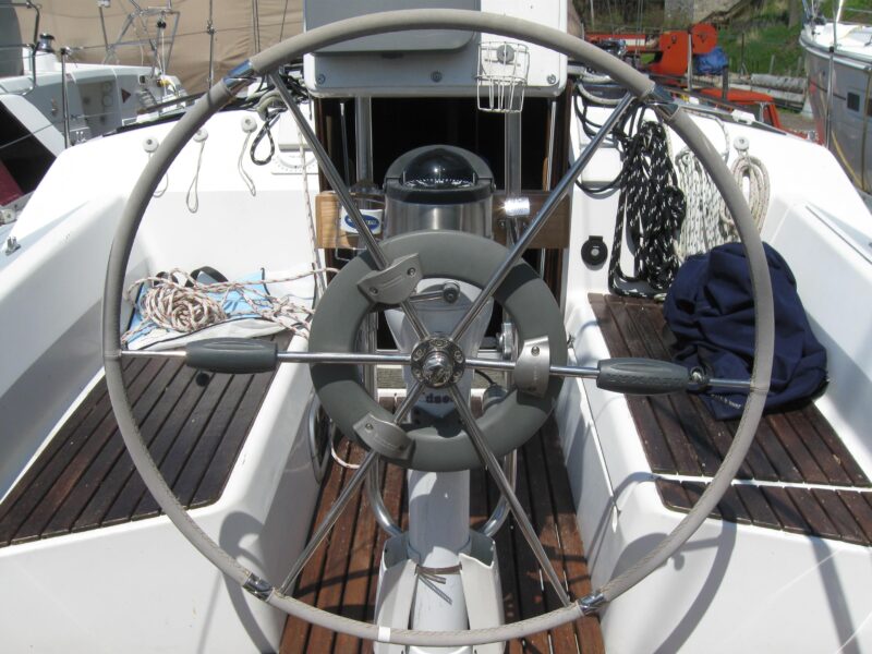 1995 Hunter 35.5