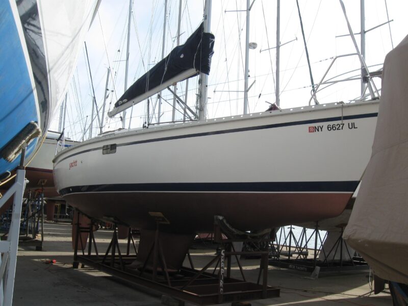 1995 Hunter 35.5