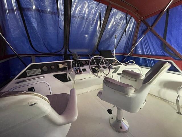1989 Sea Ray 300 Sedan Bridge