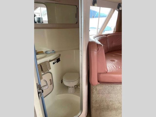 1989 Sea Ray 300 Sedan Bridge