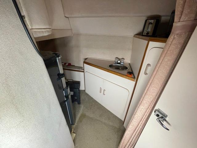 1989 Sea Ray 300 Sedan Bridge