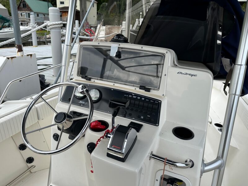 2000 Boston Whaler 23 Outrage