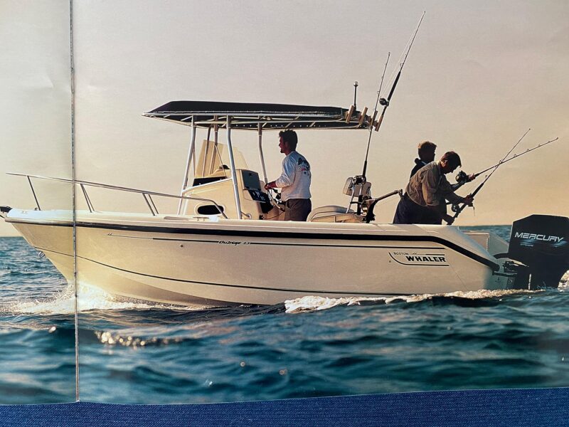 2000 Boston Whaler 23 Outrage