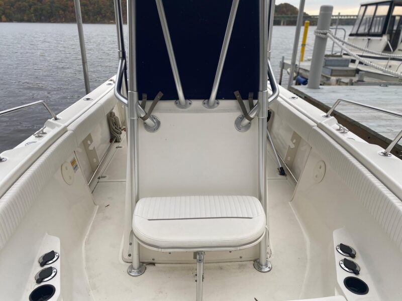 2000 Boston Whaler 23 Outrage