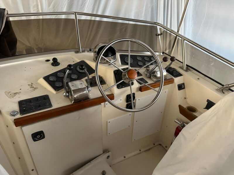1987 Viking Boats 44 Motor Yacht