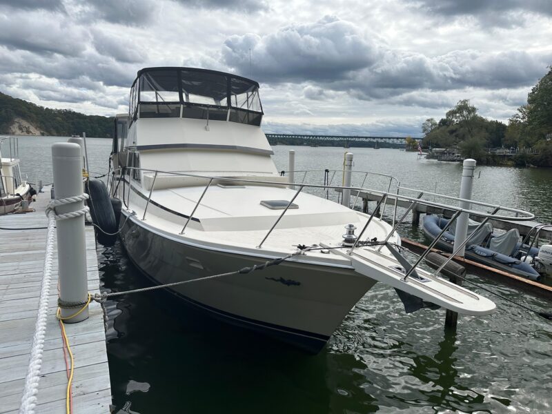 1987 Viking Boats 44 Motor Yacht