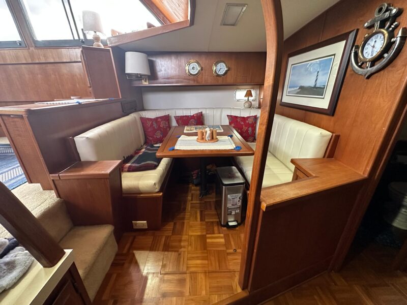 1987 Viking Boats 44 Motor Yacht