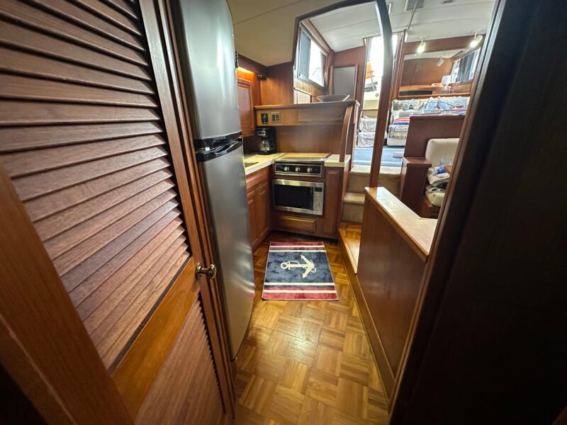1987 Viking Boats 44 Motor Yacht