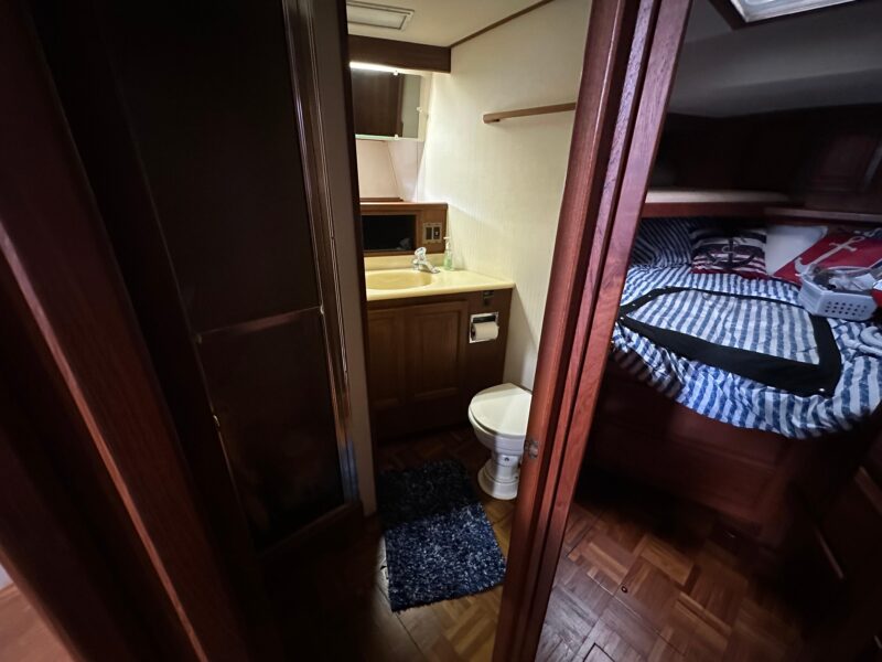 1987 Viking Boats 44 Motor Yacht