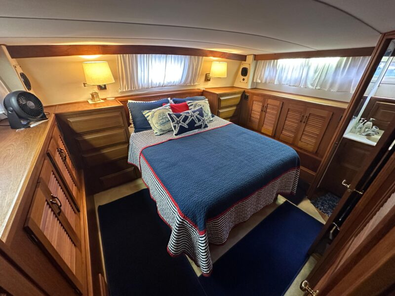 1987 Viking Boats 44 Motor Yacht