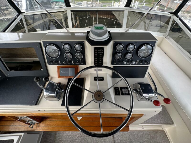 1987 Viking Boats 44 Motor Yacht
