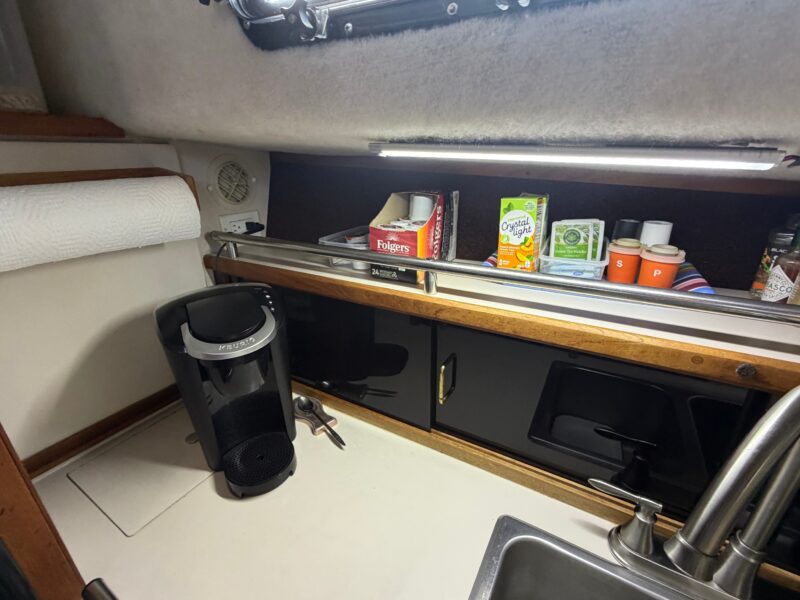 1989 Carver 3607 Aft Cabin Motor Yacht