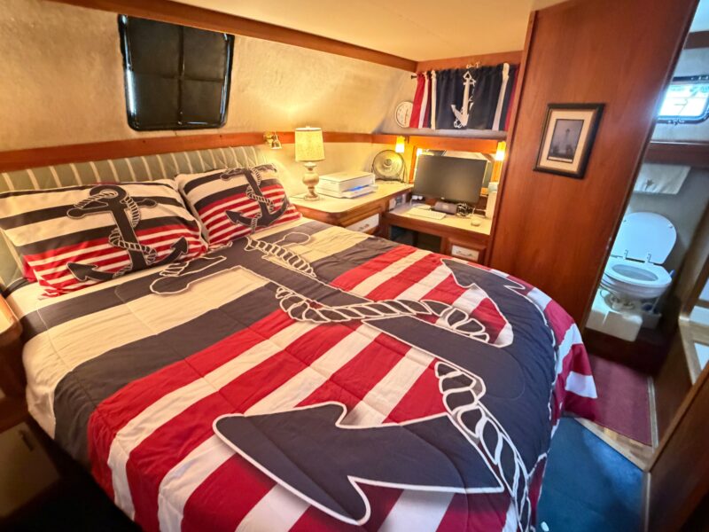 1989 Carver 3607 Aft Cabin Motor Yacht