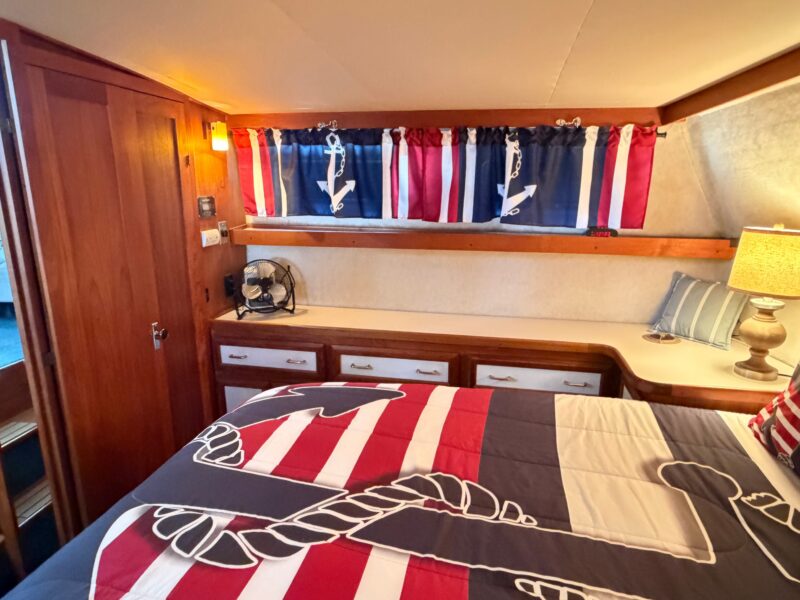 1989 Carver 3607 Aft Cabin Motor Yacht