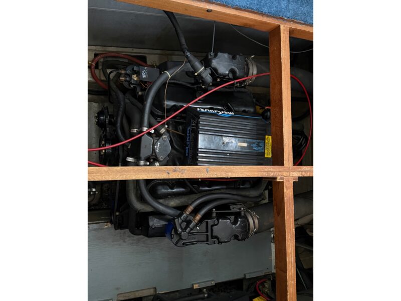 1989 Carver 3607 Aft Cabin Motor Yacht