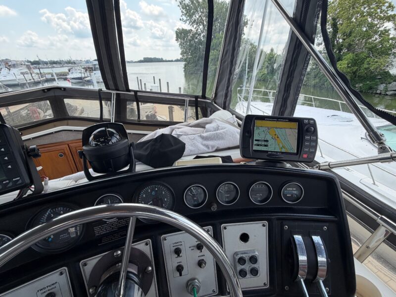1989 Carver 3607 Aft Cabin Motor Yacht