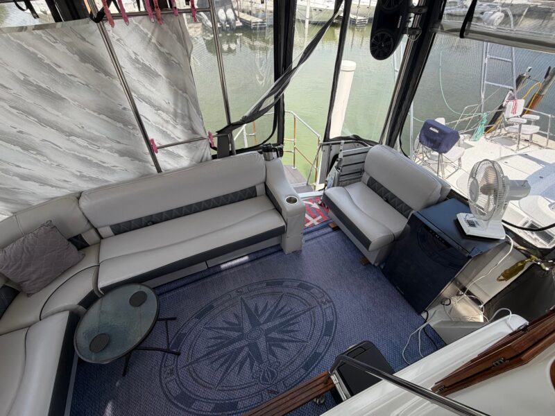 1989 Carver 3607 Aft Cabin Motor Yacht