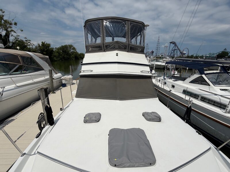 1989 Carver 3607 Aft Cabin Motor Yacht
