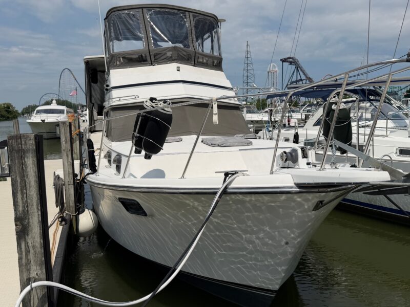 1989 Carver 3607 Aft Cabin Motor Yacht
