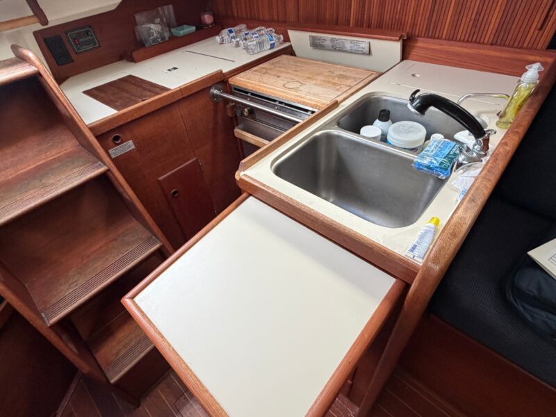 1990 Sabre 34 MK II