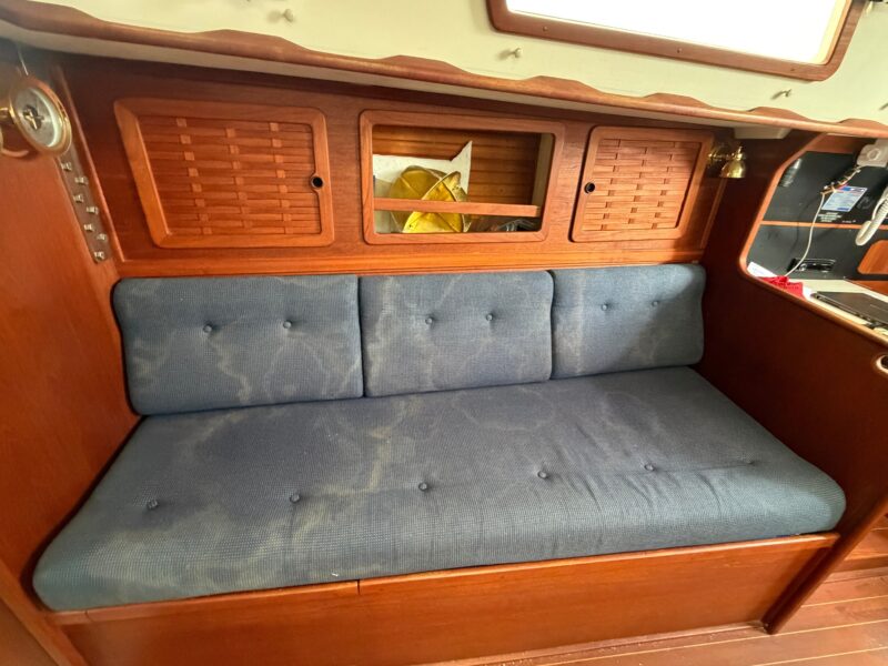 1990 Sabre 34 MK II