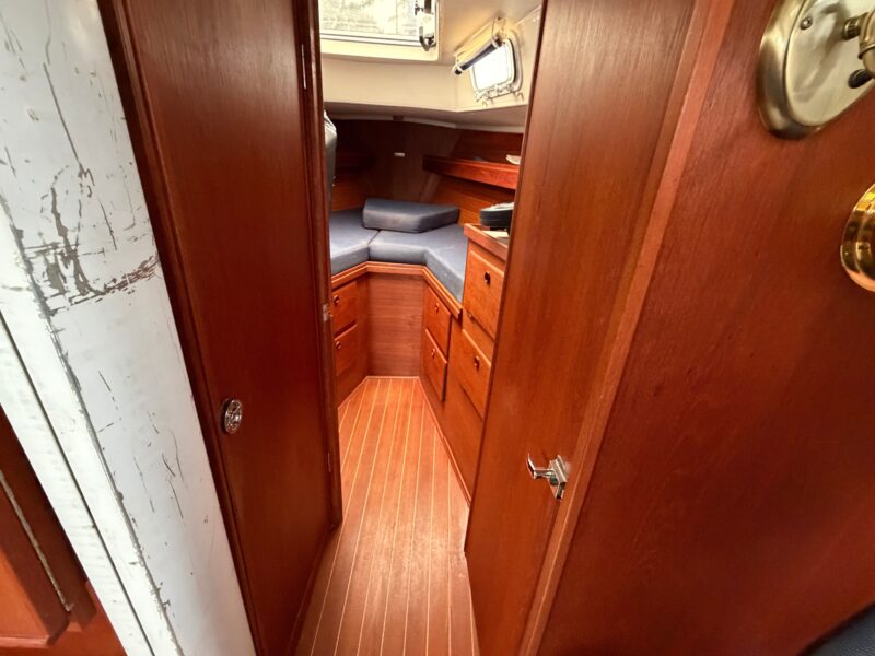 1990 Sabre 34 MK II