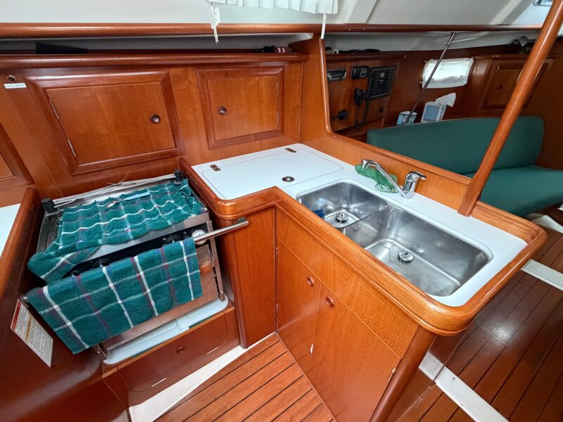 2001 Beneteau 331