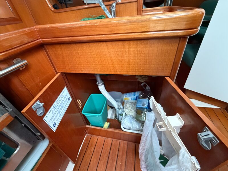 2001 Beneteau 331