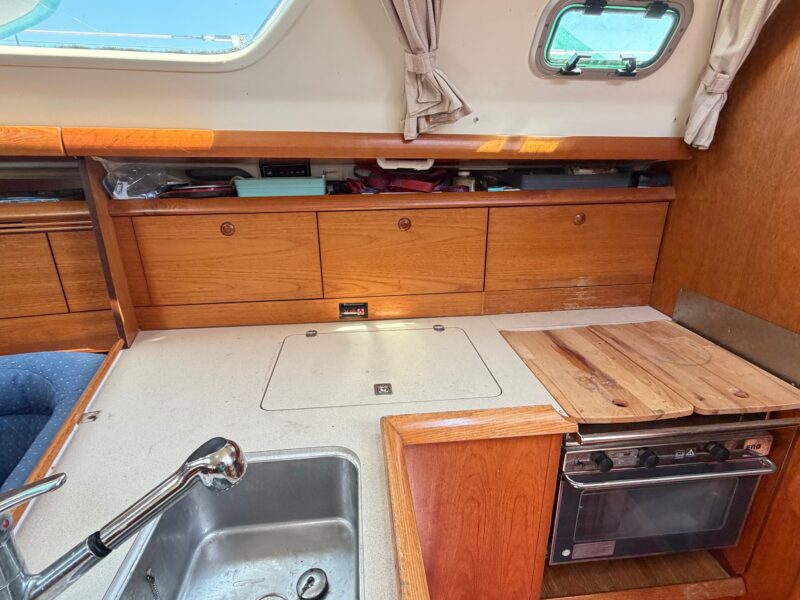 2003 Jeanneau Sun Fast 37