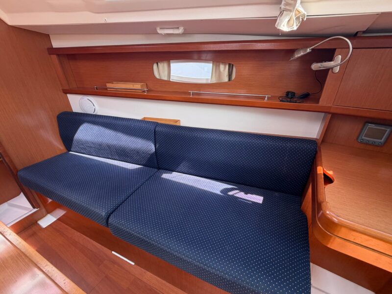 2009 Beneteau Oceanis 31