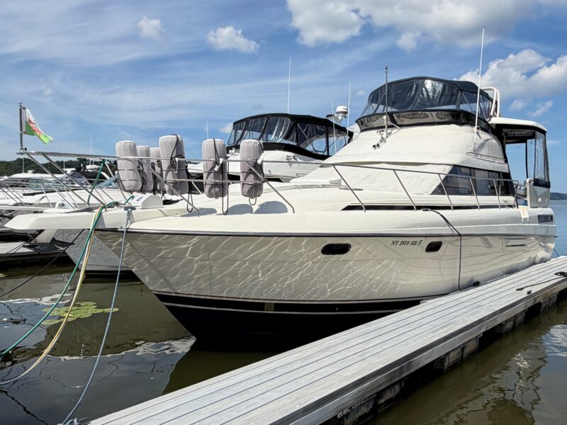 1990 Silverton 41 Aft Cabin