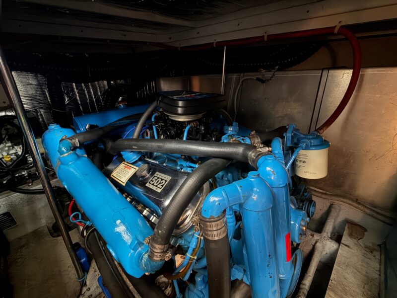 1990 Silverton 41 Aft Cabin