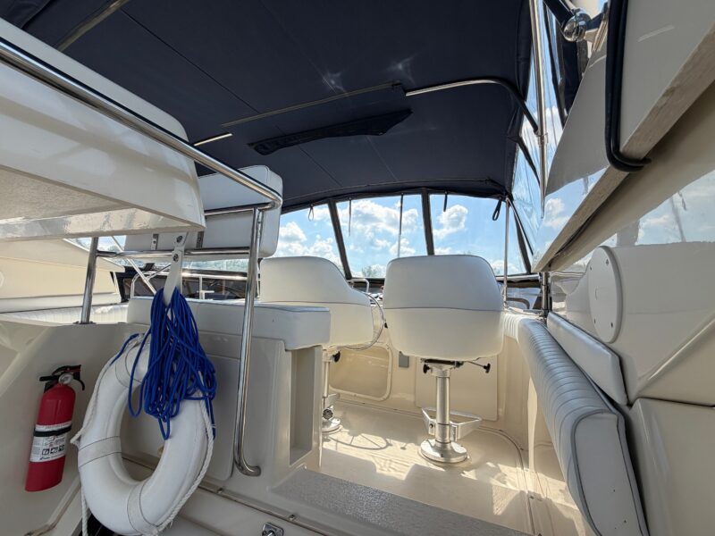 1990 Silverton 41 Aft Cabin