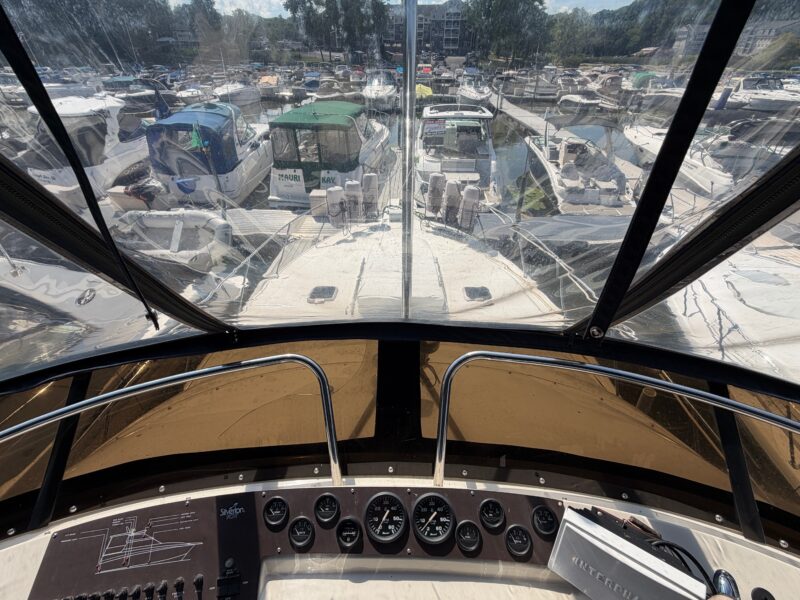 1990 Silverton 41 Aft Cabin